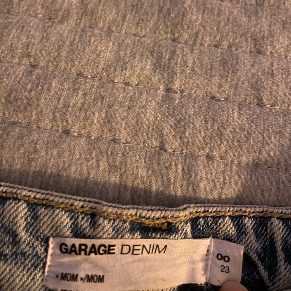 Jeans - Picture 2 of 2